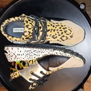 STEVE MADDEN SNEAKERS